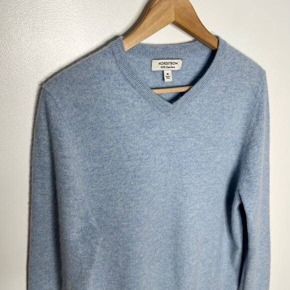 Nordstrom Long Sleeve Cashmere Pullover Sweater Men Medium Blue V Neckline FLAW - Picture 3 of 10